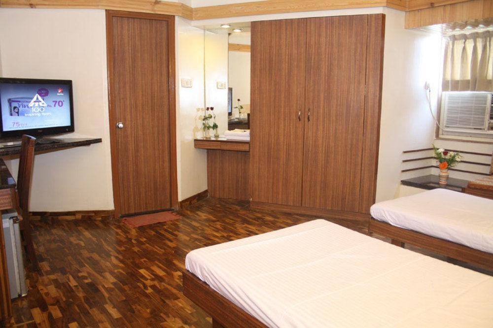 Treebo Trend Sahara Hotel ปูเน่ ภายนอก รูปภาพ