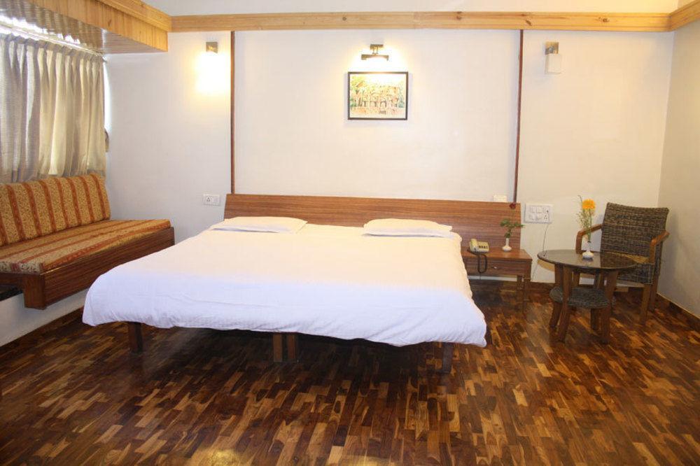 Treebo Trend Sahara Hotel ปูเน่ ภายนอก รูปภาพ