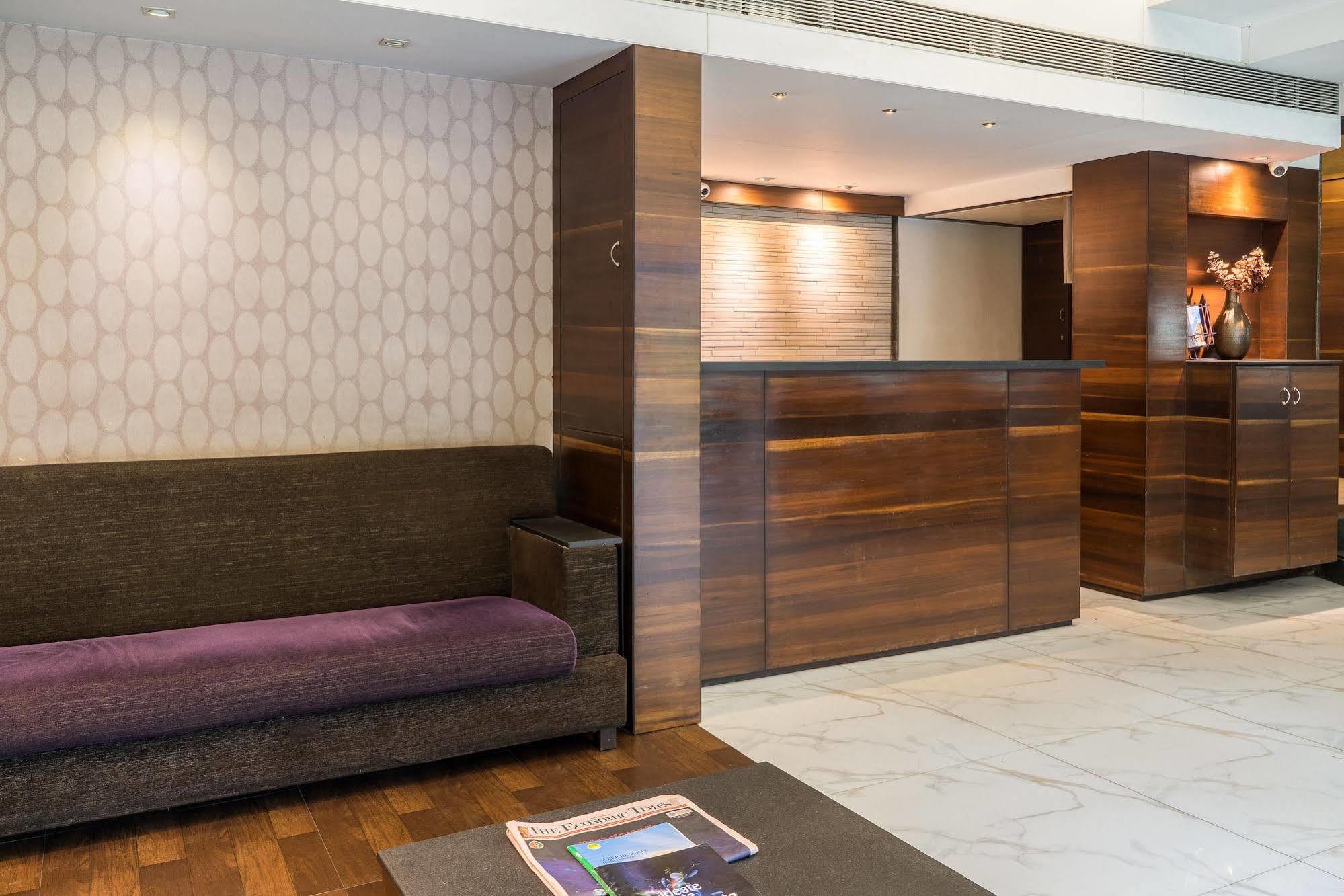 Treebo Trend Sahara Hotel ปูเน่ ภายนอก รูปภาพ